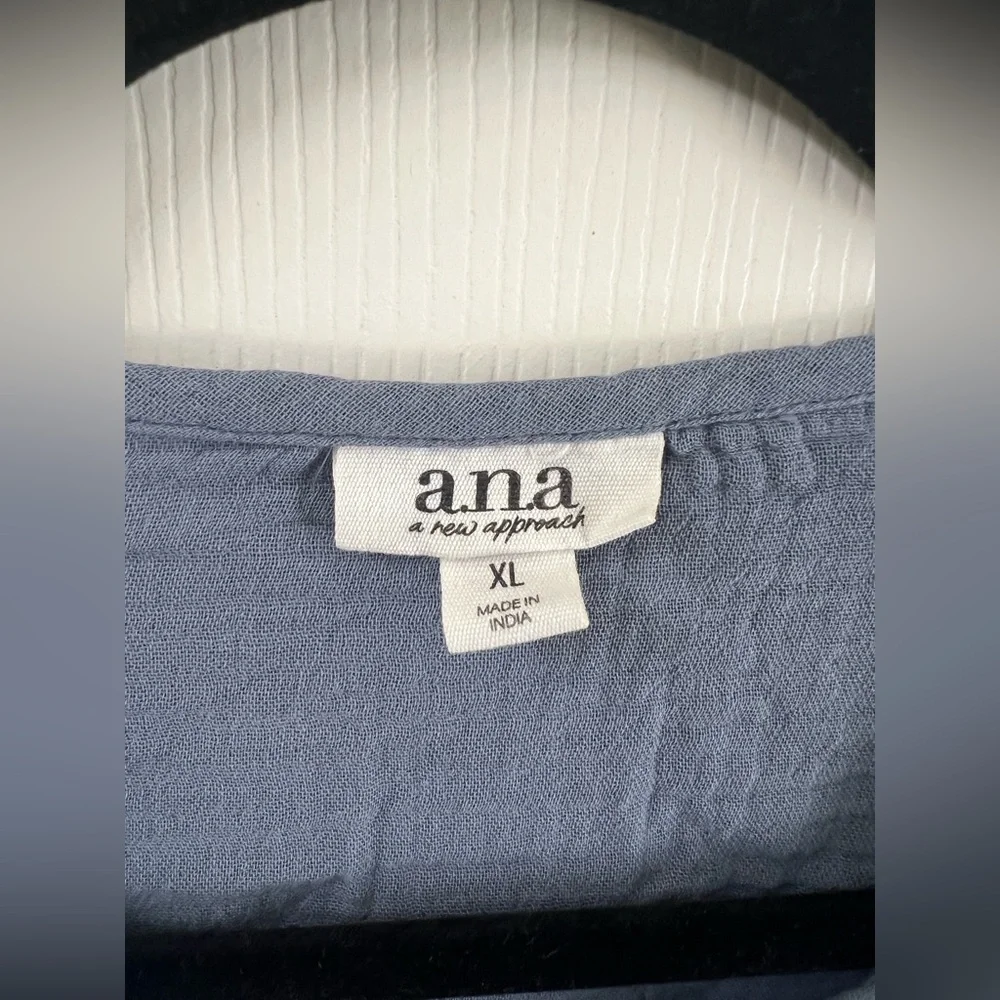 NWT a.n.a peasant top…blue…size XL. - Picture 3 of 9